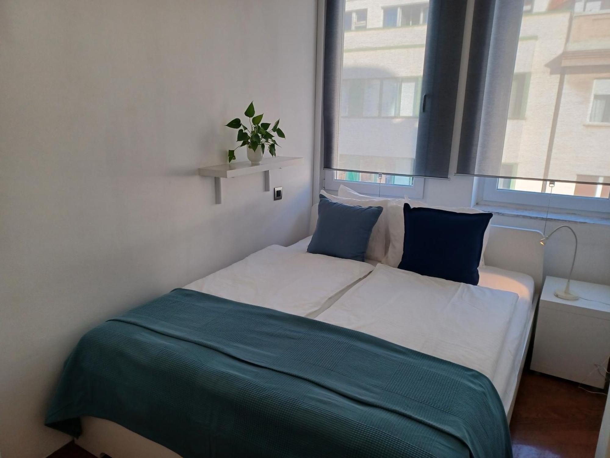Ganymede * Zagreb